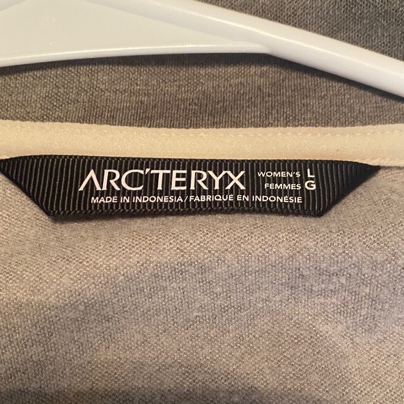 Arc'teryx Women's Ellison Softshell Fleece - Picture 6 of 12